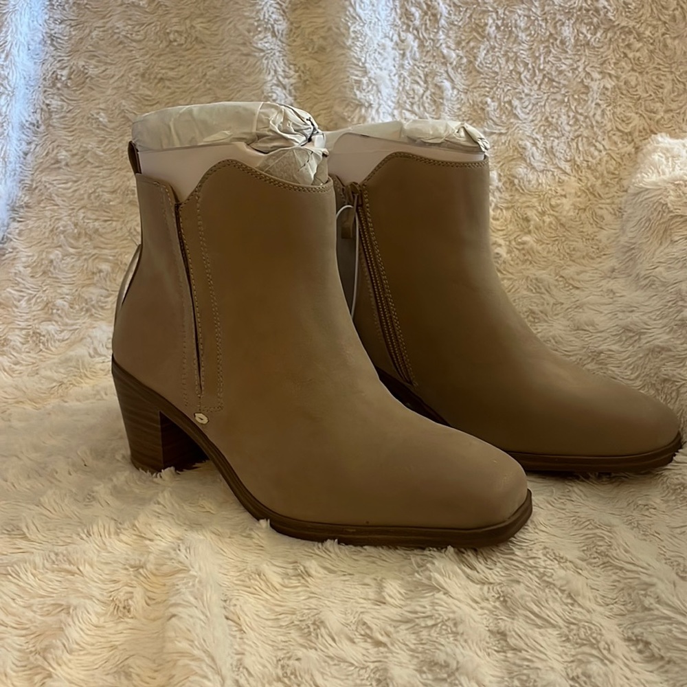 NWT Torrid Prairie Bootie Boots size 6WW